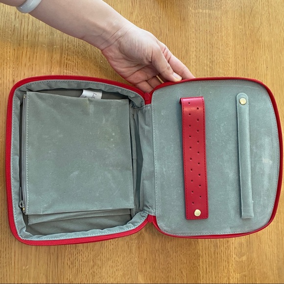 Jewelry case - Picture 2 of 8